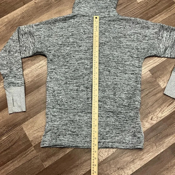 Athleta Batwing & Robin Gray Cowl Neck Sweater Sweatshirt Pullover Kangaroo XS - Picture 8 of 10